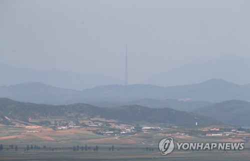 북한군 "남북합의로 비무장화지역 요새화"…개성·금강산에 영향