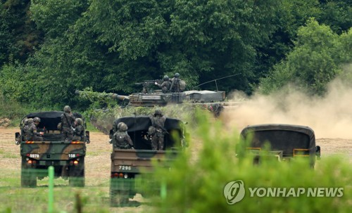 미 국방당국자 "연합훈련 재개·전략자산 전개, 韓과 지속 논의"