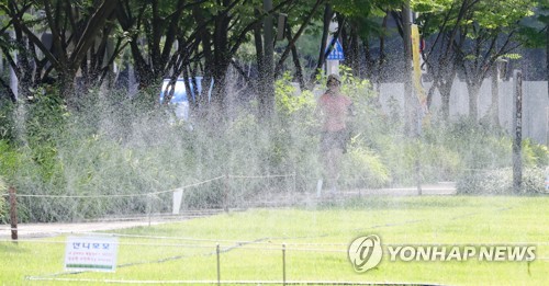 전국 구름 많고 강원경상 오후 소나기…서울 낮 최고 30도