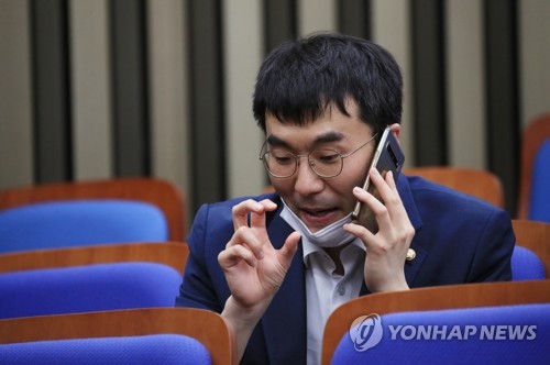 최강욱, 윤석열 야권 주자 부상에 "기가 막히는 일"(종합)