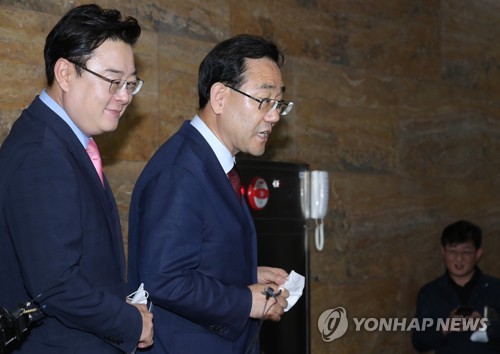 주호영 '후반기 법사위' 요구…박의장 '후반기 집권당' 제안(종합)