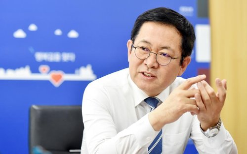 인천시 "박남춘 공약달성률 97%"…셀프채점에 후한 점수 지적도