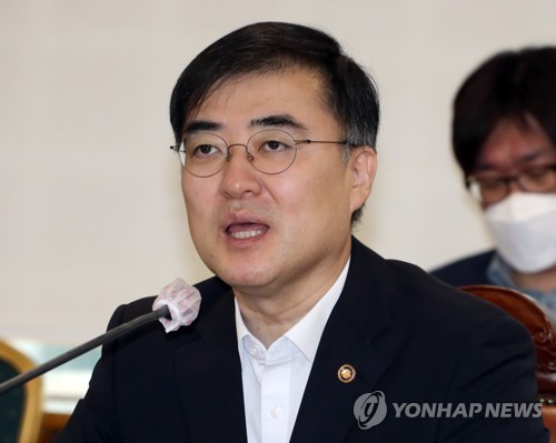 금융위 부위원장 "사모펀드 전수조사, 조치명령권 활용 검토"