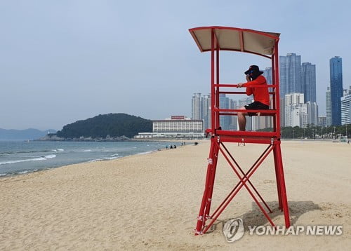 267개 해수욕장 순차 개장…"단체방문 자제하고 방역지침 준수"