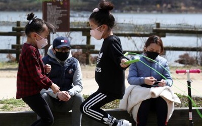 [2019 한국사회] 국민 10명중 3명 "결혼후 자녀 필요없다"…교육수준 높을수록 많아