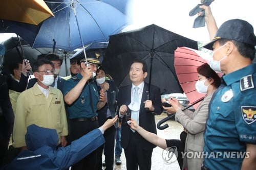 접경지 찾은 정총리 "대북전단 살포 중단돼야…단호히 대처"