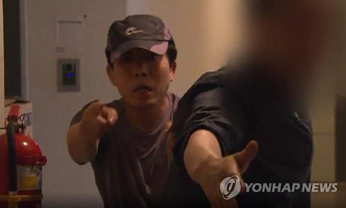 SBS·언론단체, '취재진 폭행' 박상학 일제히 규탄