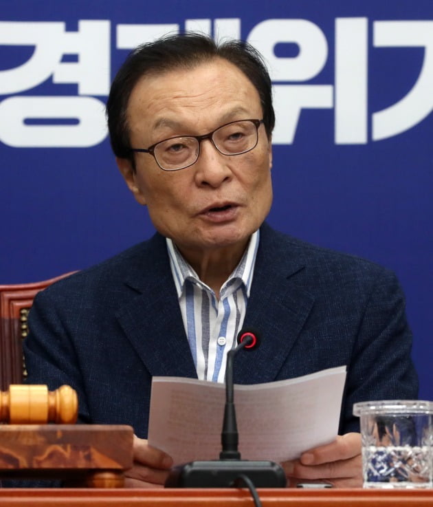 이해찬 더불어민주당 대표가 남북 경협 및 동북아지역 관련 정책을 연구하는 단체인 '동북아평화경제협회'의 이사장에 취임한다. 사진=뉴스1