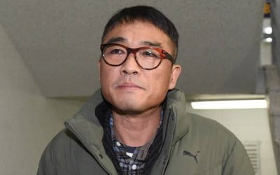 경찰 "김건모 성폭행 피해 여성 '무고' 아니다"