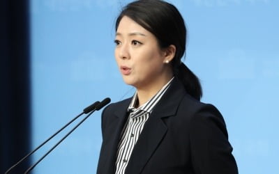 "유족 모욕" 민주당, '박주신 의혹 해소 요구' 배현진에 맹폭