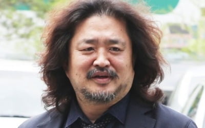 경찰 '이용수 할머니 배후설' 언급한 김어준 소환 조사