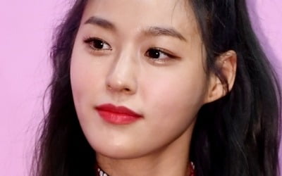 설현 '태국 흡연' 루머에 법적 대응 예고 "절대 아냐"