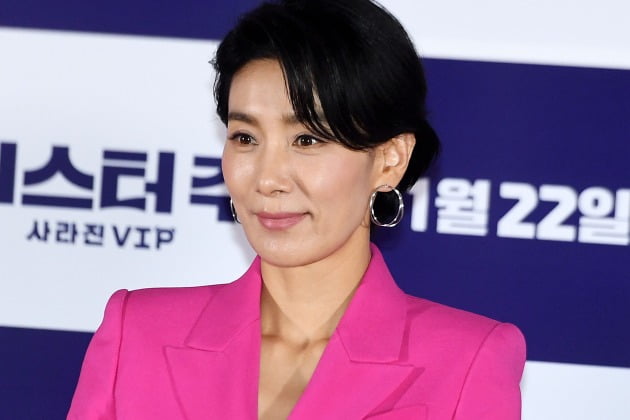 김서형 "매니저가 비방·험담…신뢰 깨져" vs 소속사 "온갖 욕 다 먹어"