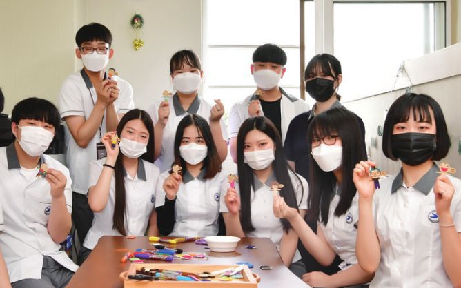 [1618] 신일비즈니스고 신비공감 “고민은 경청하고 공감하는 것만으로도 위로가 됩니다”