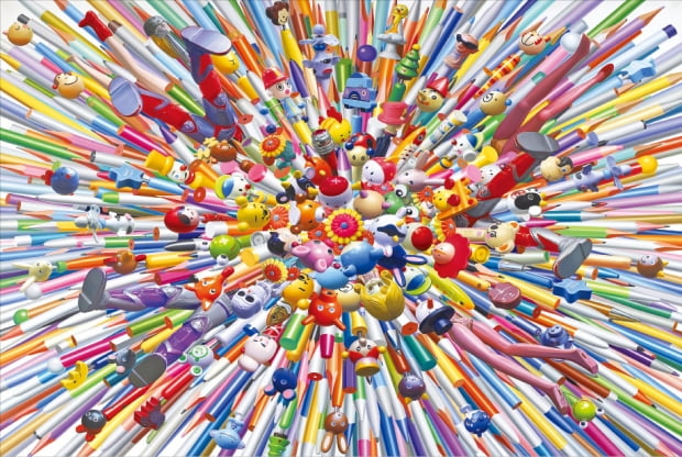 서울 성수동 갤러리아포레 1층의 아뜰리에 아키에서 열리고 있는 ‘ENDLESS: 확장된 시선’ 전에 전시된 홍경택의 펜 시리즈 ‘Pens-Anonymous’. 아뜰리에 아키 제공 