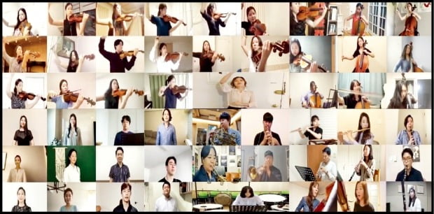 한국 연주자 53명이 참여한 ‘프로젝트쉼표’가 유튜브에 처음 공개한 ‘가상 합주’ 영상인 ‘모차르트 피가로의 결혼 피날레’ 마지막 장면.  /유튜브 영상 캡처
 
