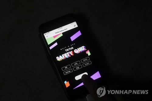 印 틱톡 금지 후폭풍…1억2천만 사용자·틱톡 스타에 '날벼락'