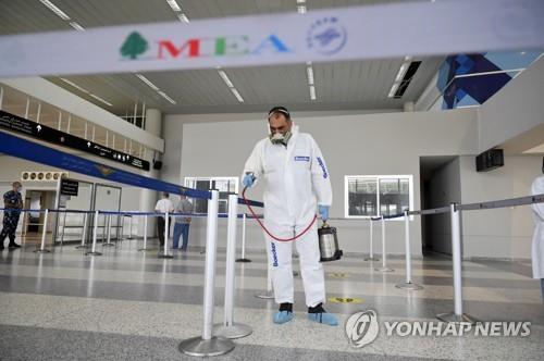 이집트·레바논, 석 달 만에 국제공항 문 열어