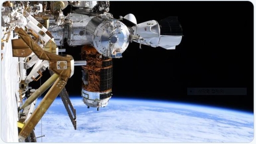 NASA 우주비행사, 머스크 우주선 타고 이르면 다음 달 귀환