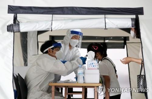 경기 광주서 확진자와 골프 친 2명 감염…골프장 전파 첫 사례