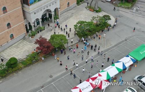 광주 코로나19 확산 이어져…거리두기 3단계 격상 검토