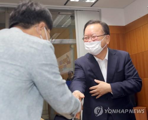 김부겸 "당 대표 돼 문재인 정부 성공·재집권 과업 이루겠다"