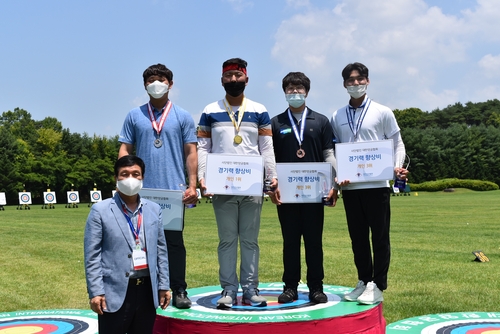 김우진·신정화, 올림픽기념양궁 우승…강채영 세계신기록