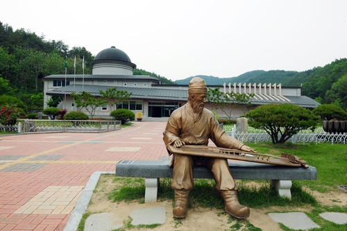 [고령소식] 우륵박물관, 가야금 줄 제작 시연