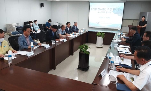 '마산항 친수공간 조성 협업'…창원시·마산해수청 협의체 구성