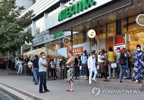 "코로나19 재확산 심각 카자흐스탄, 제한조치 이달말까지 연장"