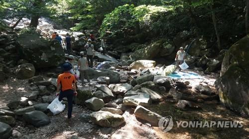 무등산국립공원 원효계곡 한시 개방…"마스크 착용 필수"