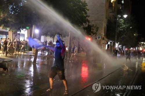 이스라엘 경찰, 네타냐후 총리 퇴진 촉구 시위대 50명 체포