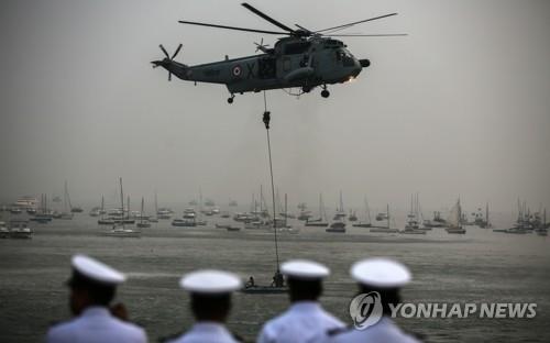 중국 보란 듯…인도, 벵골만서 美항모전단과 합동훈련