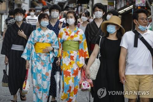 일본, 긴급사태 선포 '사실상 배제' 코로나19 대응 새 지침 검토