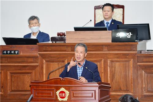 송철호 "청와대 하명수사·선거개입 공소내용 사실 아니다"