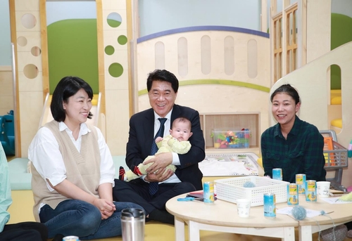 서울 관악구 "국공립 어린이집 이용률 50% 공약 2년만에 달성"