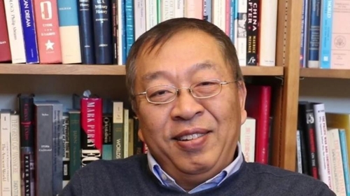 미 '중국 때리기' 설계자, 모교 기념비서 '삭제' 수모