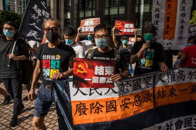 `홍콩 독립` 표현 사라졌다…외국인 기자들도 비상