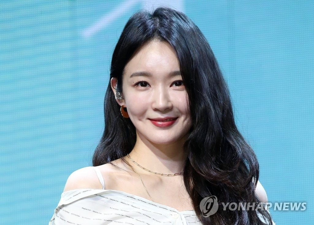 고개 숙인 한혜연·강민경…"표기 없이 PPL 홍보해 수천만원 수익"