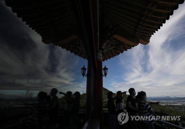 토요일 전국 오후부터 곳곳에 비…후덥지근한 날씨