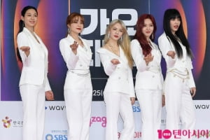 '소설'이라던 AOA 지민…"모자랐던 리더" 공식 사과