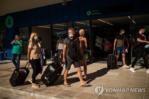 그리스, 전국 모든 공항·항만 국제노선 운항 재개