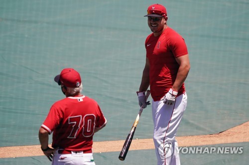 시즌 불참 고려하는 MLB 트라우트, 자살 예방 운동 벌여