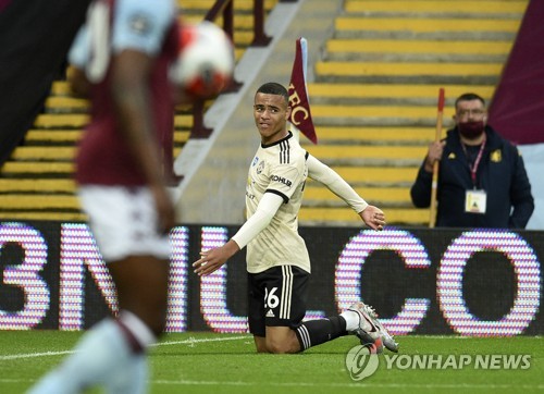 맨유, 애스턴 빌라 3-0 꺾고 4연승 행진 'UCL 굳히기!'