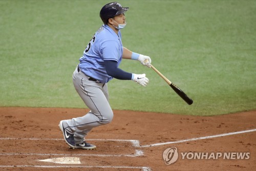 '우타석 첫 홈런' 최지만 "그저 스윙했더니 볼이 담 밖으로"