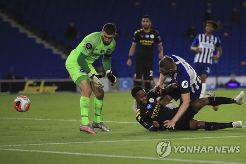 '스털링 3골' 첼시, 브라이턴에 5-0 대승…2경기 연속 5골 파티