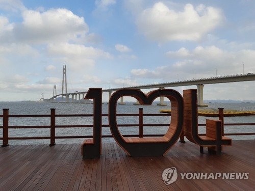 24시간 교통길 열린 신안…축제도 사업도 소득으로 연결