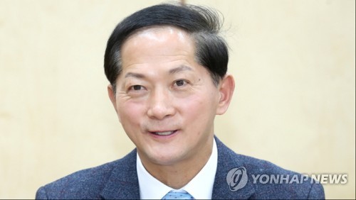 술 취해 공원에 놓고 간 돈 주인 찾아준 고양시장