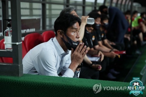 K리그, 주말 '유관중' 시작…전북 구스타보, 홈팬 앞 5호골 쏠까