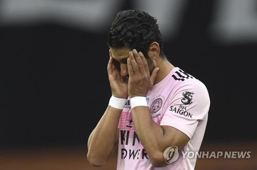 첼시·레스터시티 나란히 패배…EPL 4위 경쟁 '후끈'